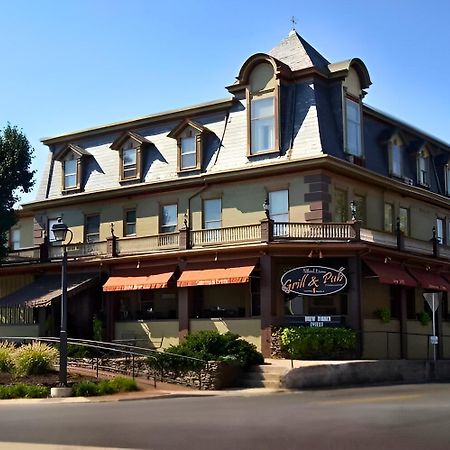 Altland House Inn & Suites Abbottstown Extérieur photo