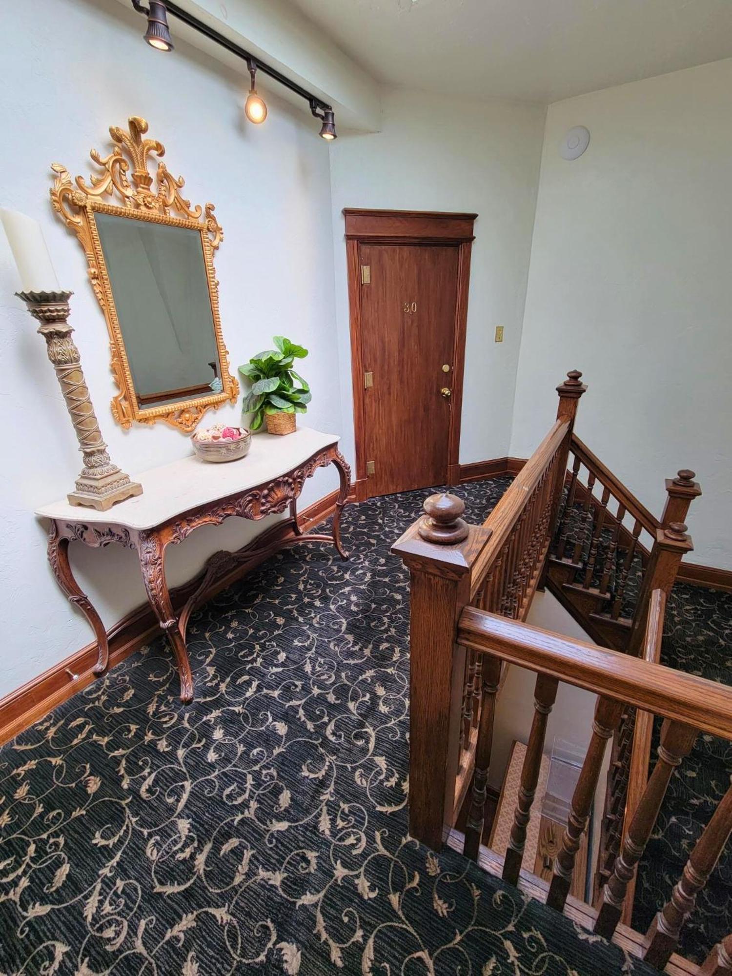 Altland House Inn & Suites Abbottstown Extérieur photo