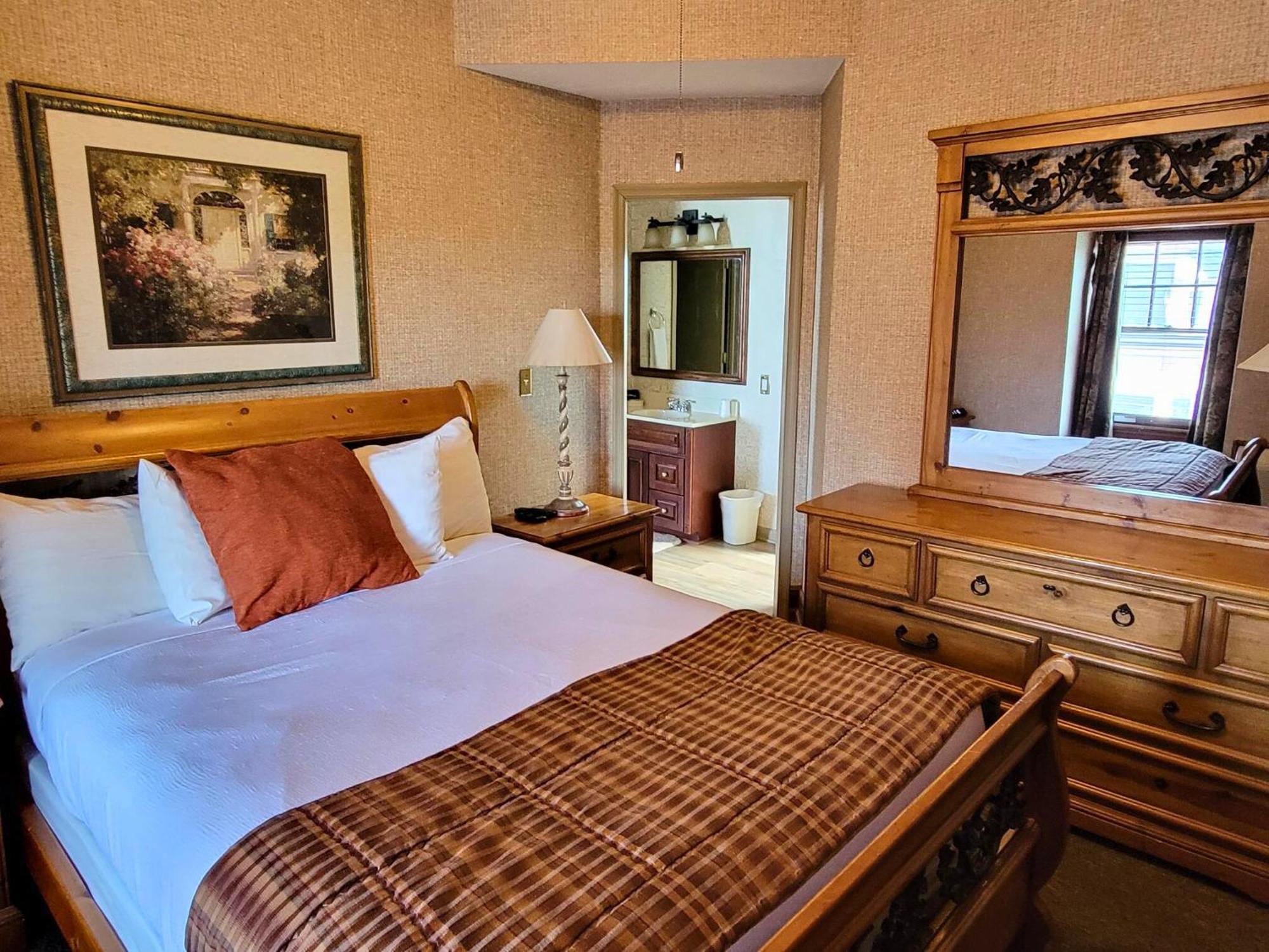 Altland House Inn & Suites Abbottstown Extérieur photo