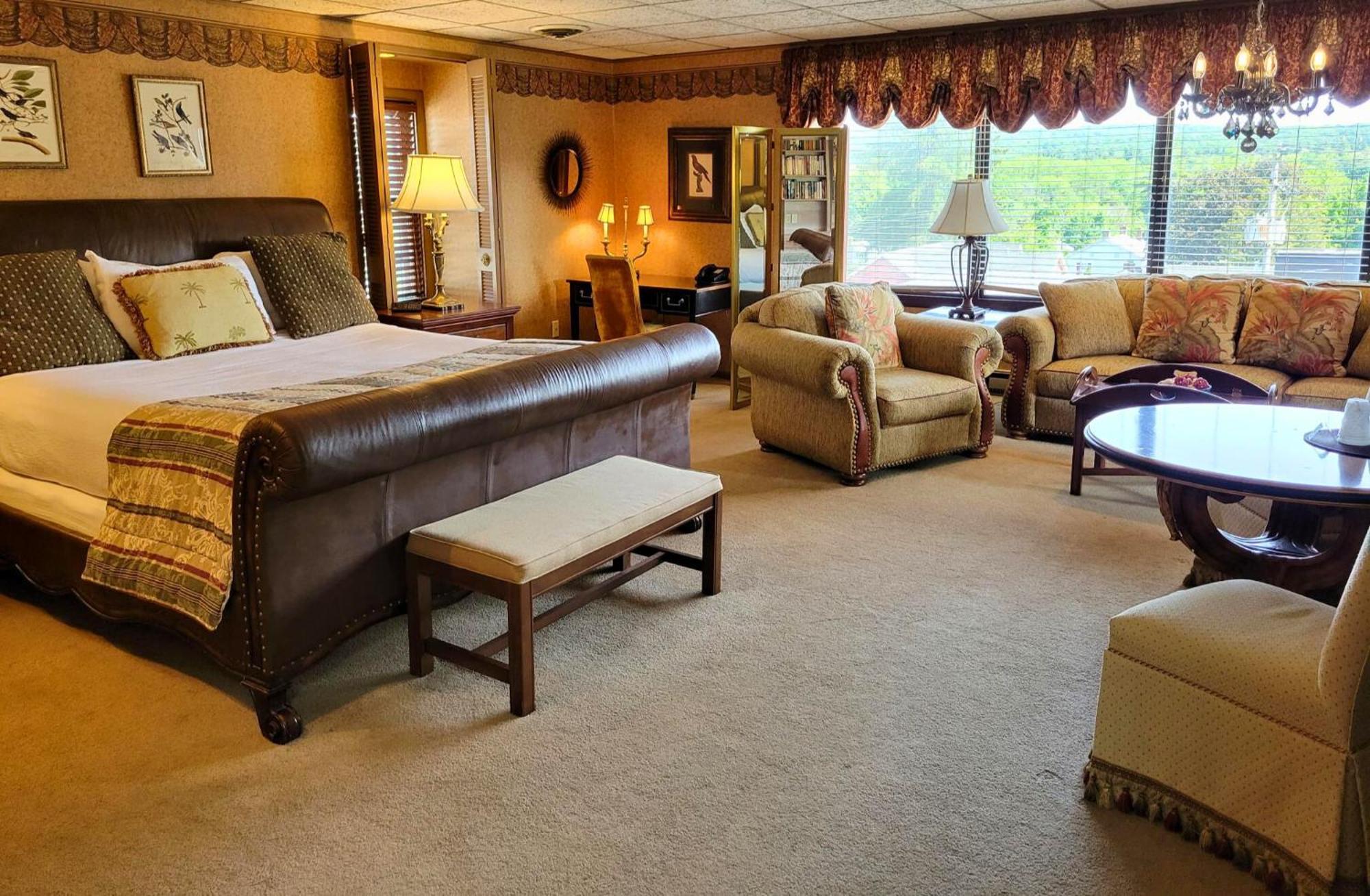 Altland House Inn & Suites Abbottstown Extérieur photo